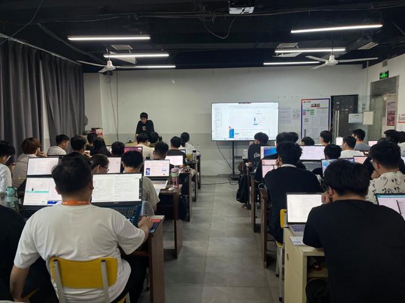 企业信息化：数字化转型的新引擎